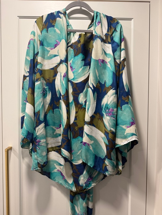 Show Me Your MuMu Tops - Show Me Your MuMu Teal, White & Blue Floral Open-Front Kimono